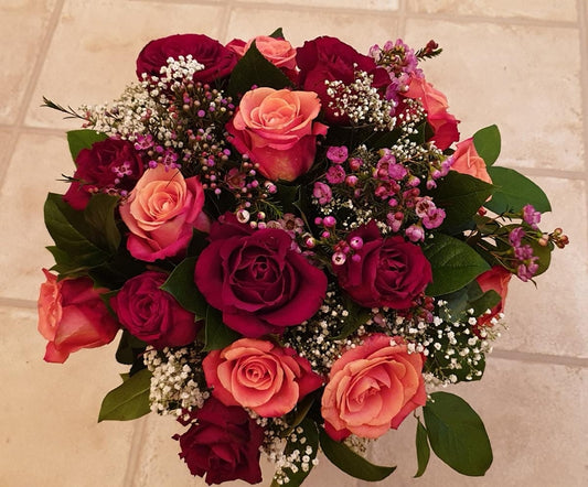 Luxury Peaches And Red Roses
